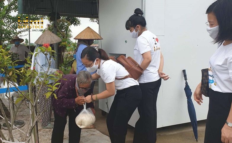 Babeeni continues to dispense free rice to the affected by Covid-19 