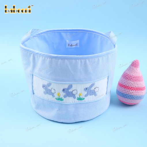 Rabbits hand smocked Easter egg bag - BB3115A