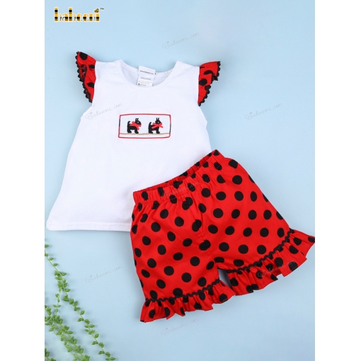 Lovely labrador smocked girl short set - BB927A